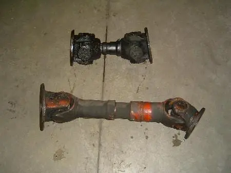 Featured image for “Aandrijfassen DAF Den Oudsten MB 200 Bj. 1981”