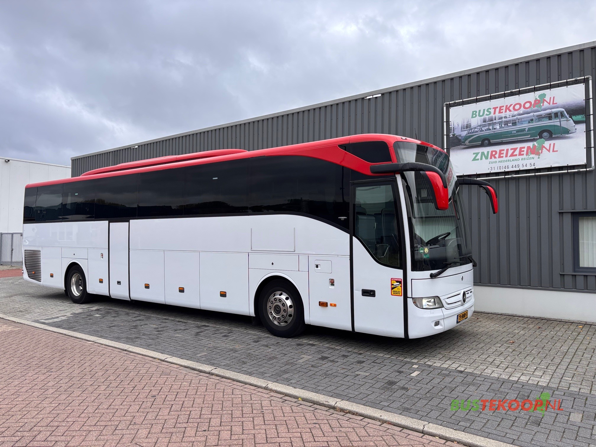 Featured image for “Mercedes TOURISMO RHD-M/2A”