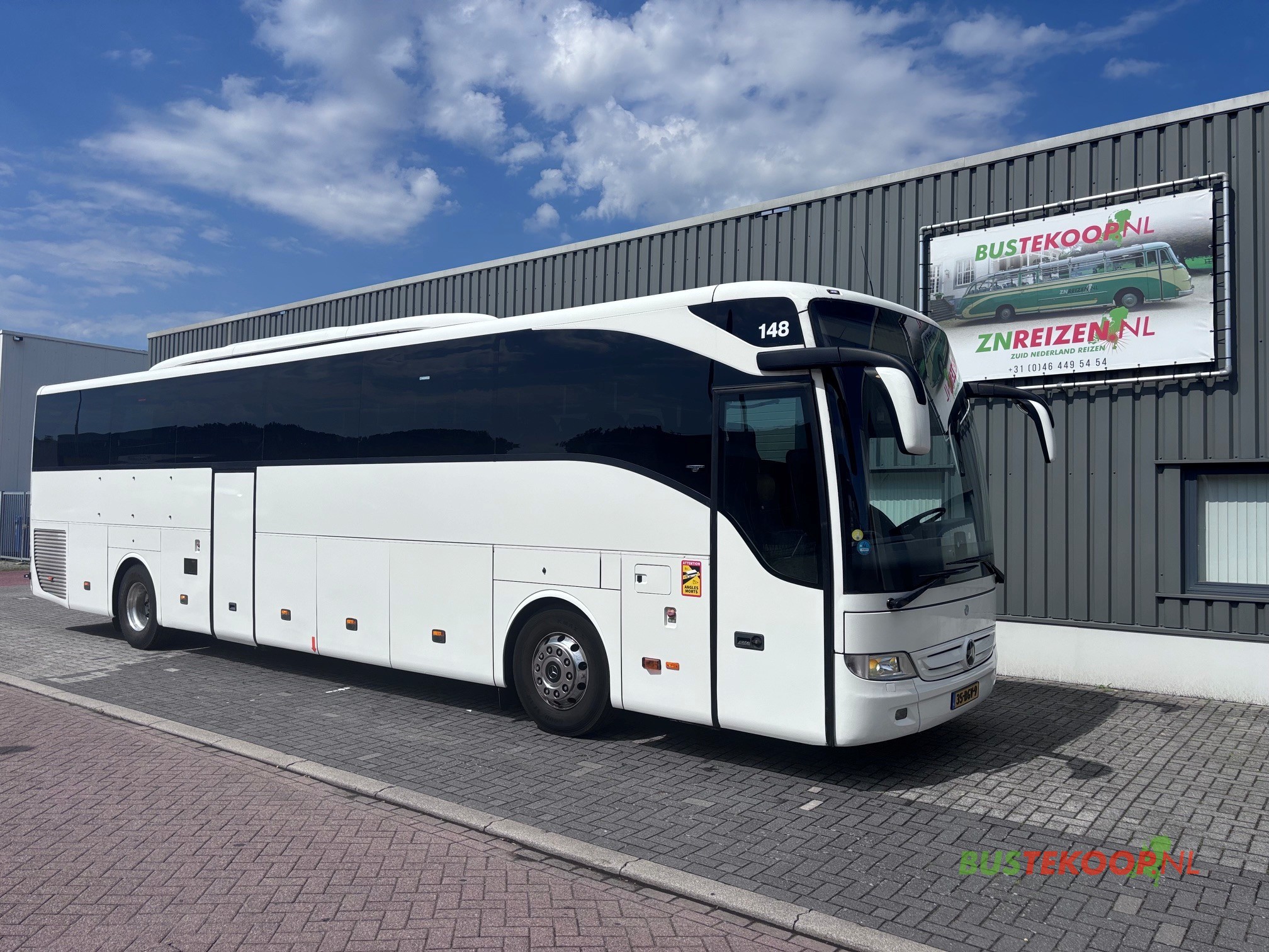 Featured image for “Mercedes TOURISMO RHD-M/2A”