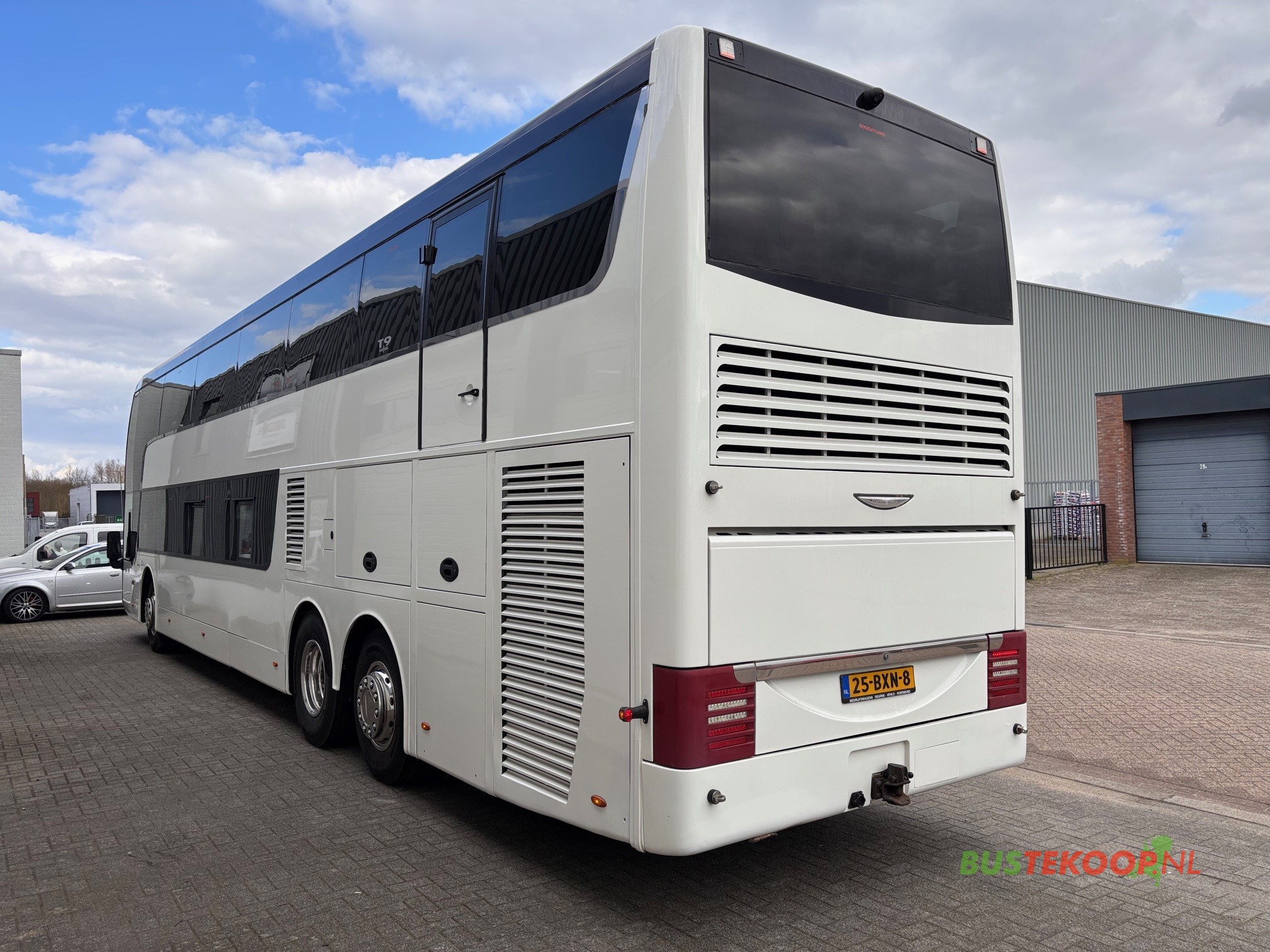Vanhool TD927 Astromega 90 Seats - Image 4