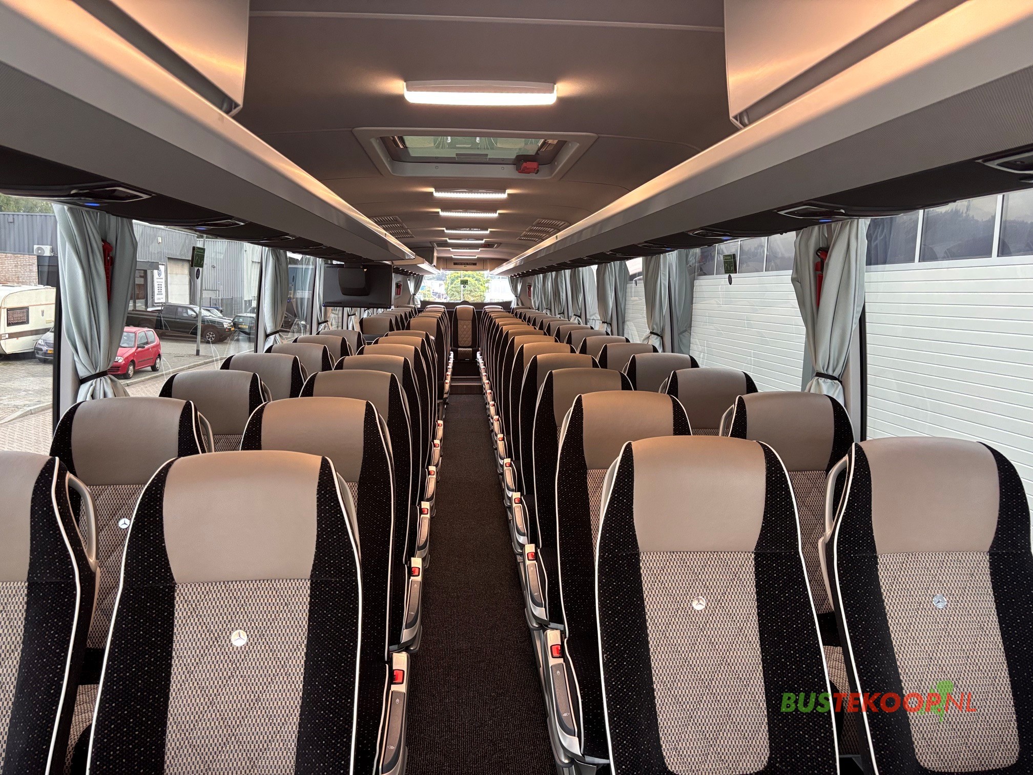 Mercedes Tourismo E 17 RHD 63Pl. NIEUW - Image 9