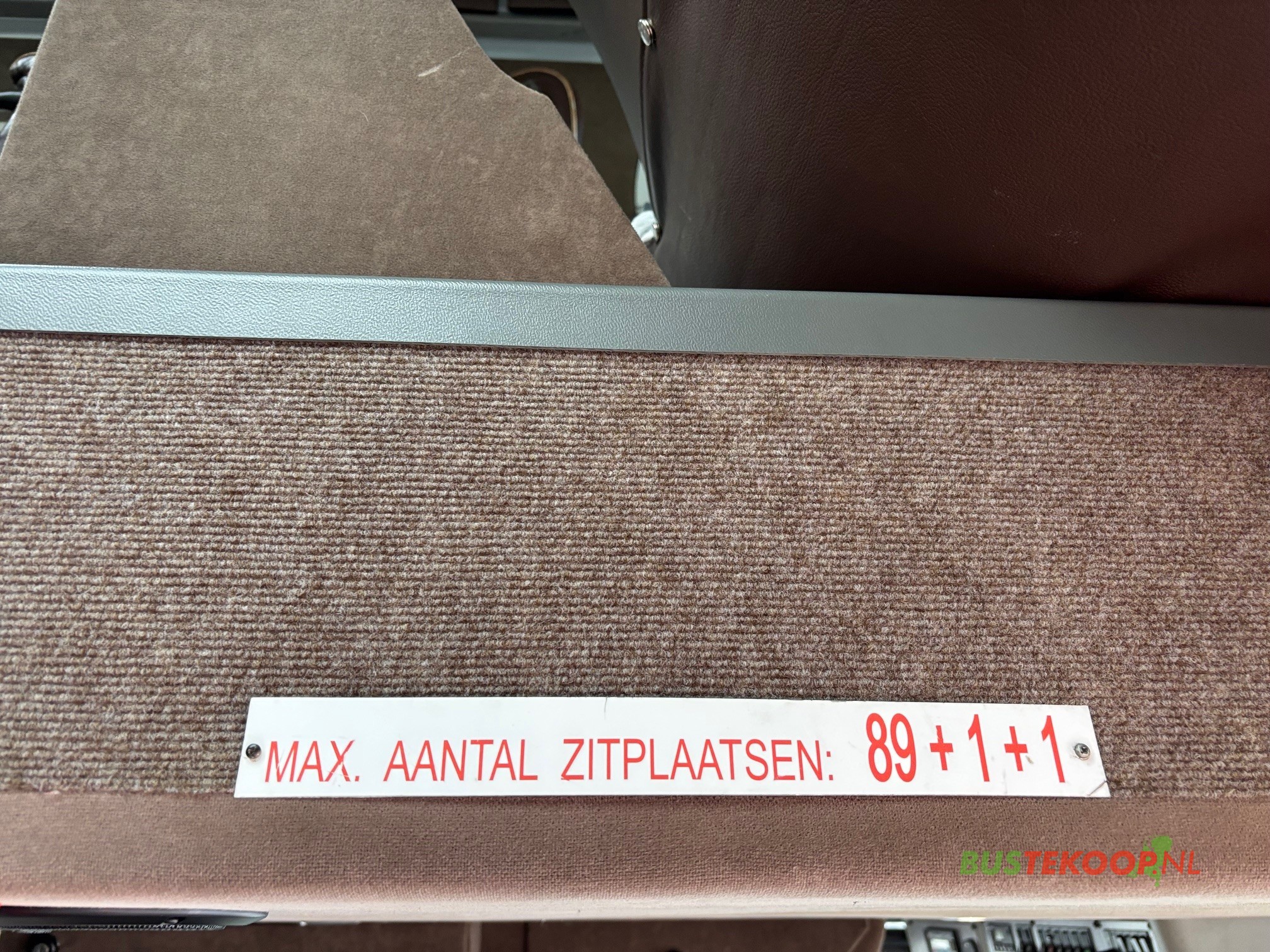 Vanhool TD927 Astromega 90 Seats - Image 12