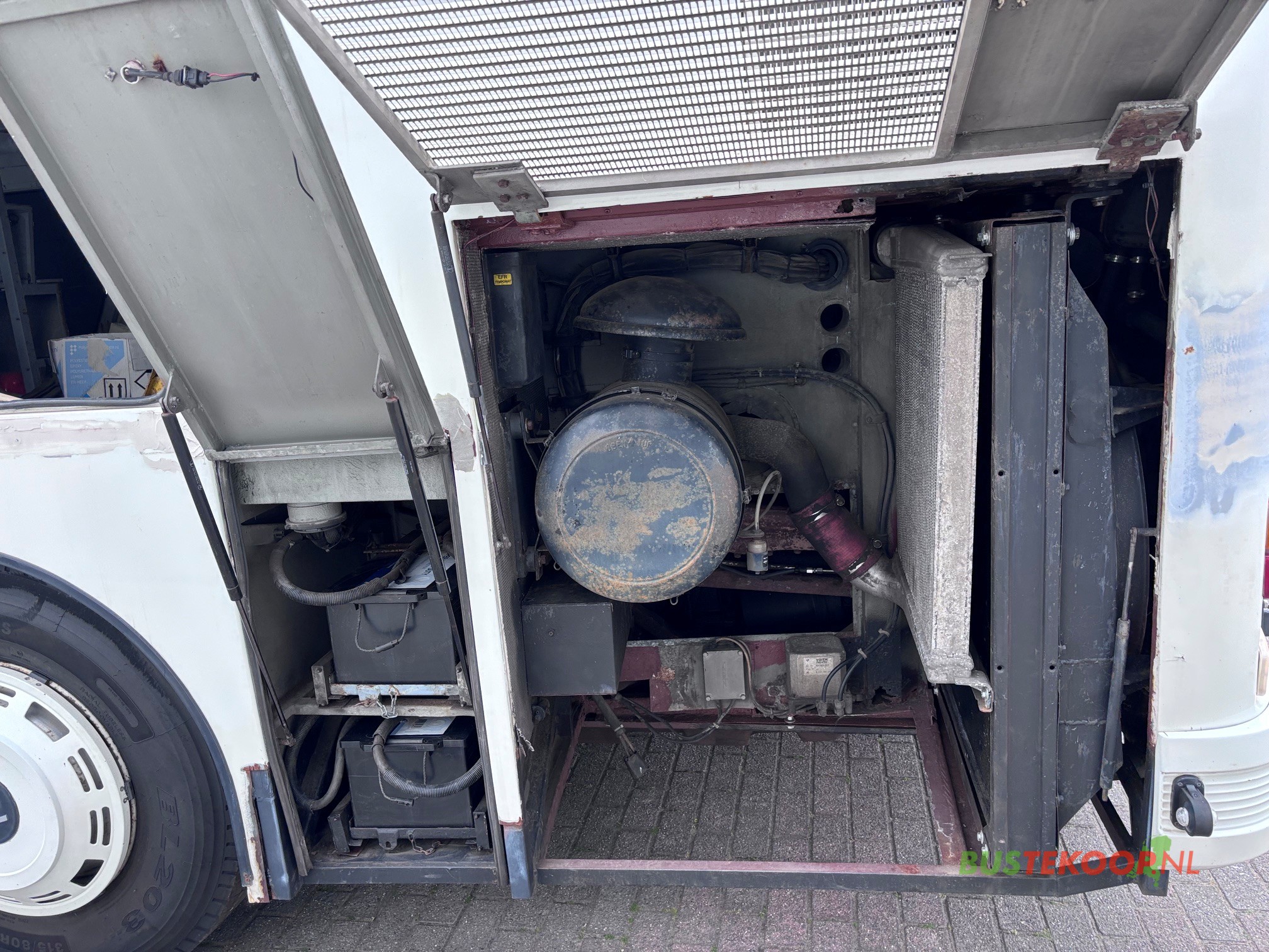 Setra S228 DT Dubbeldekker voor ombouw tot camper / woonbus - Image 17