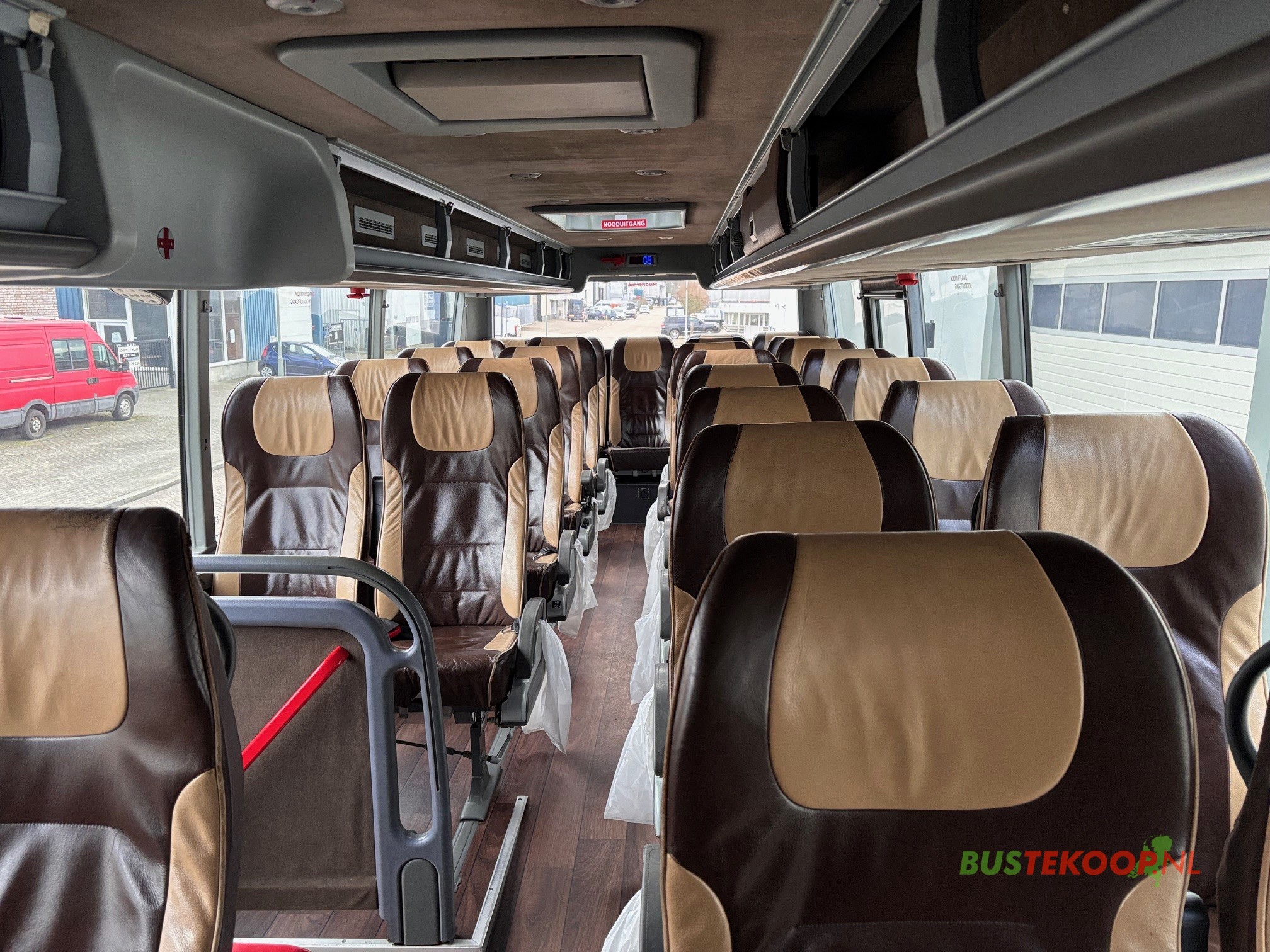 Vanhool TD927 Astromega 90 Seats - Image 18