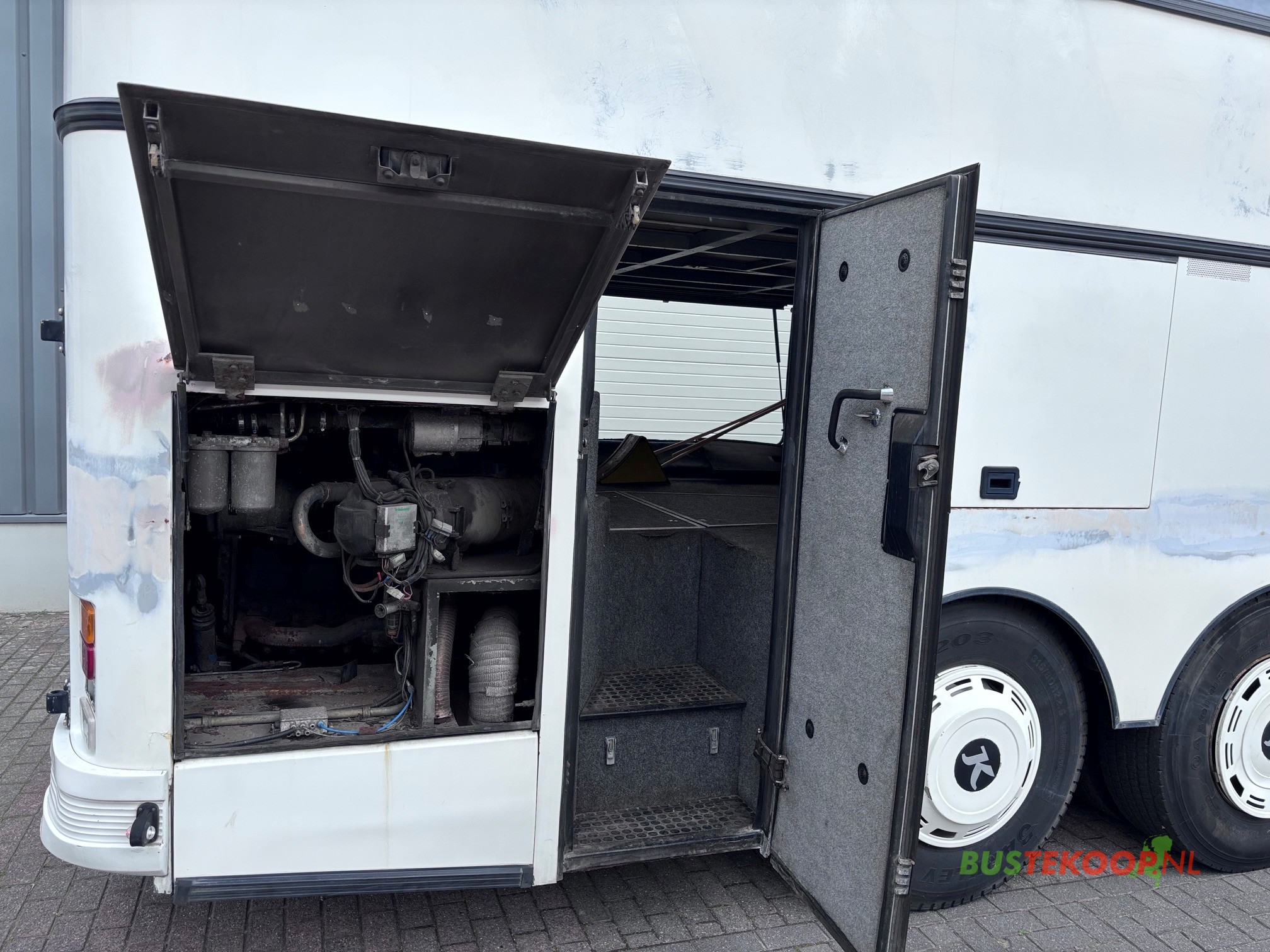 Setra S228 DT Dubbeldekker voor ombouw tot camper / woonbus - Image 24